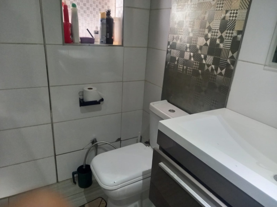 3 Bedroom Property for Sale in Manzil Park North West